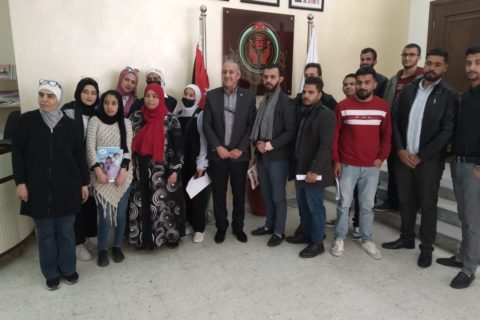 بتاريخ 29-3-2022 تم القاء محاضرة من قبل رئيس الجمعية الاردنية للوقاية من حوادث الطرق المهندس وفائي مسيس على طلاب من كلية حطين ومدارس الماجد بالتعاون مع جمعية اجنحة الامل لإطلاق مبادرة claiming for  space وبمشاركة المؤسسة العالمية للشباب السلامة المرورية (you th ).